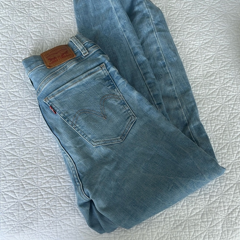Levi’s “Mile High Super Skinny” Jeans
